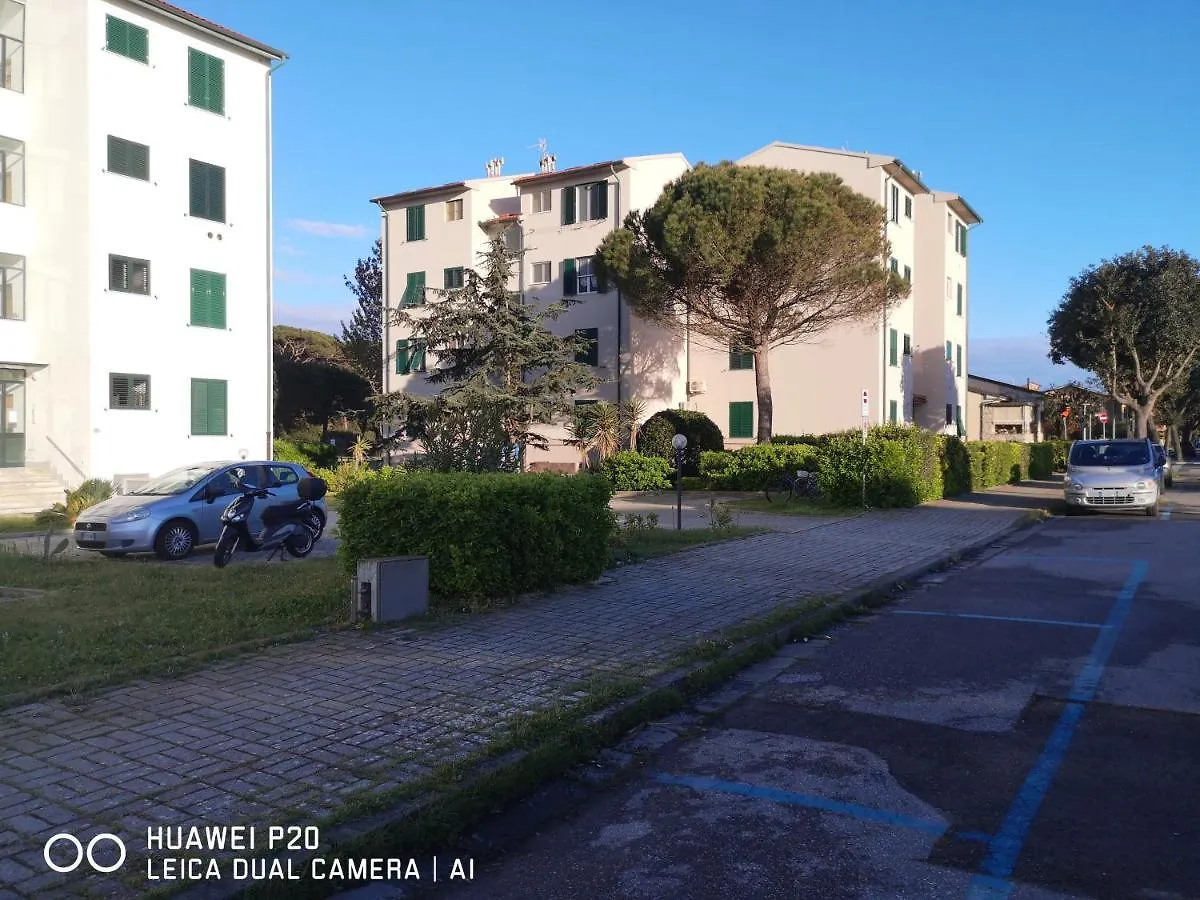 Bilocale Marina Di Pisa Apartment